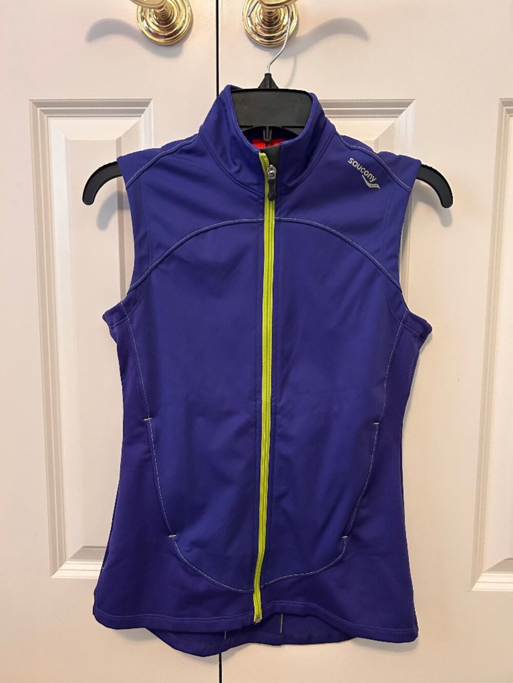 Lightweight Purple Athletic Runners Vest by Saucony XS